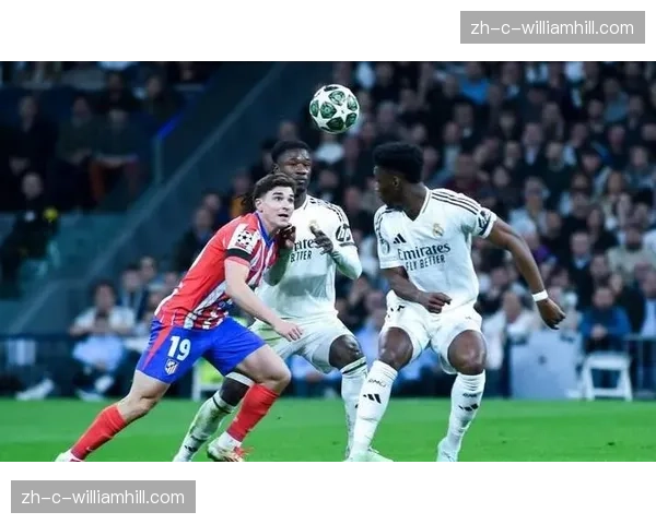 皇马楚阿梅尼防守覆盖:乌拉圭后腰中场拦截数据支撑防线稳定性 皇马楚阿梅尼防守覆盖:乌拉圭后腰中场拦截数据支撑防线稳定性